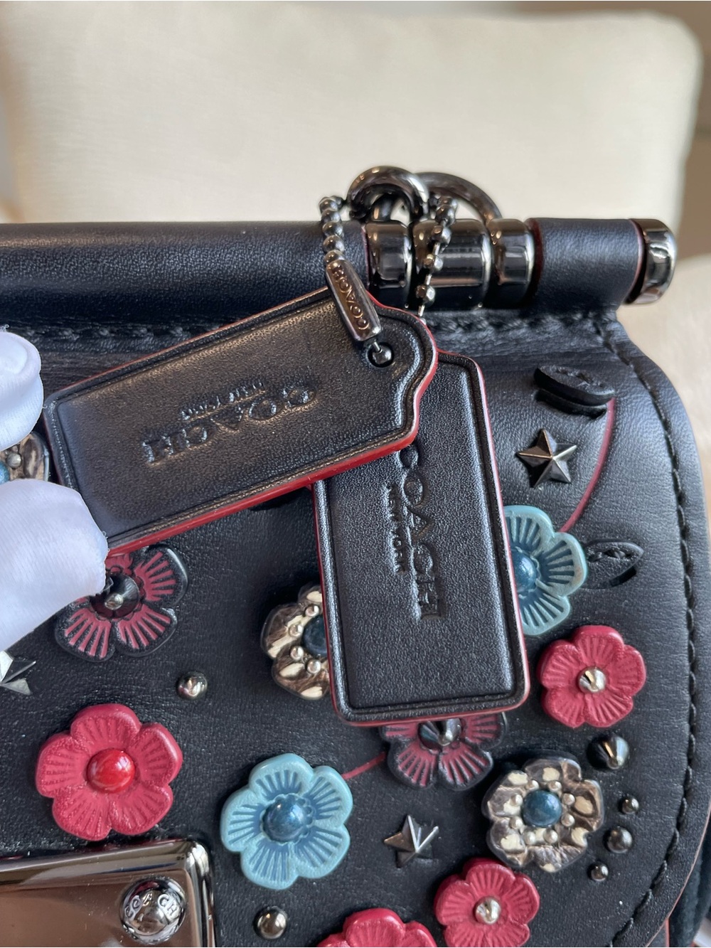COACH Black Leather Tea Rose Drifter Crossbody with Pink & Blue Floral Appliqué - Picture 3 of 14